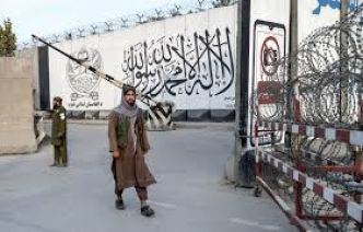 Afghanistan : la Russie, premier pays à reconnaître officiellement le pouvoir taliban