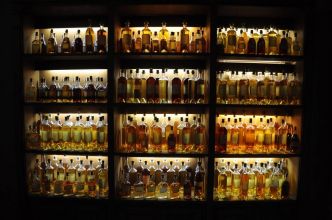 Gueule de bois pour le cognac français: la Chine taxe les exportations de brandy européen à partir de samedi