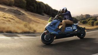 Nouveau BMW CE 04 : la star des scooters électriques se refait une beauté