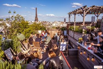 Où voir le feu d'artifice du 14 juillet 2025 à Paris : les meilleures terrasses, rooftops et restaurants