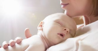 Baisse de la natalité : 7 solutions concrètes proposées aux familles par l'Académie de médecine