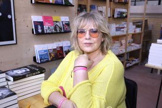 Laurence Boccolini : après avoir été brutalement évincée des "Enfants de la télé", l'animatrice annonce la mort d'un célèbre producteur
