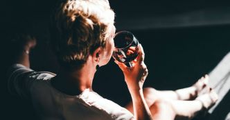 Deux signes montrant que vous souffrez d'alcoolisme fonctionnel