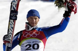 Un vice champion olympique de ski accusé de harcèlement