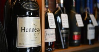 L’UE « regrette » la menace chinoise de taxer les importations de cognac français