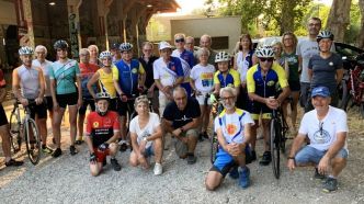 Le Cyclo club de Robion propose des randonnées à la carte entre Luberon et Monts de Vaucluse