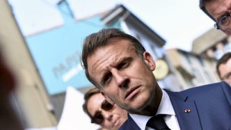 Emmanuel Macron à Roquefort : "Oui, pour réintroduire le loup, mais là où il n'y a pas de pastoralisme et pas d'éleveur", assure le président