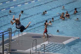 Réactions contrastées suite à la décision d'interdire les frontaliers à la piscine de Porrentruy