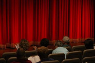 Au théâtre, "les violences contre les auteurices sont nombreuses”