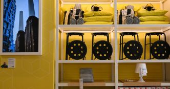 Effet IKEA : pourquoi on aime tant ce qu'on construit nous-mêmes (et pourquoi ça peut saboter nos relations amoureuses) ?