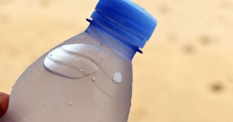 Voici comment rafraîchir une bouteille d’eau sans réfrigérateur
