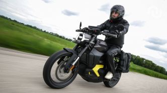 On a essayé la nouvelle moto électrique de Can-Am, une catapulte pour affronter la jungle urbaine