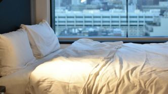 Ni tous les mois, ni toutes les semaines : un expert révèle enfin à quelle fréquence il faut vraiment changer ses draps