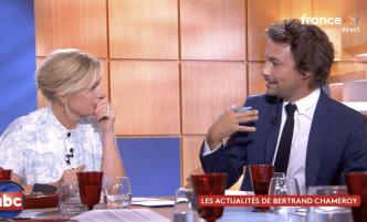 "Des rêves érotiques..." : Anne-Elisabeth Lemoine et Bertrand Chameroy se lâchent en direct dans "C à Vous"