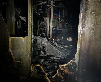 Incendie dans un entrepôt à Fare Ute