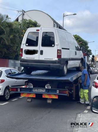 Enlevée par la fourrière, sa voiture est abimée : il porte plainte... et se fait condamner