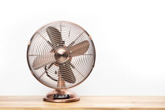 Ce ventilateur de table au look rétro va réveiller votre déco - et vous rafraîchir partout !