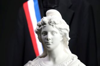 Fatigue, stress, surcharge administrative, risque de burn-out : un tiers les maires français en situation d'épuisement selon une étude