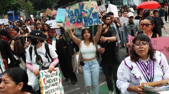 «Dehors les gringos»: manifestation à Mexico contre l'embourgeoisement attribuée aux étrangers