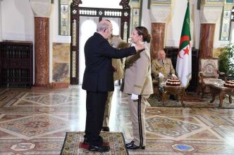 Algérie : le président élève plusieurs femmes au grade de général dans les rangs de l'armée nationale populaire