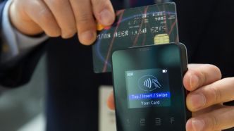 Voyage: 3 erreurs avec votre carte bancaire qui peuvent vous coûter cher à l'étranger