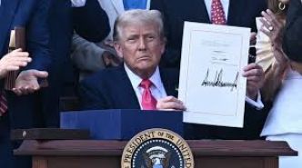Etats-Unis : Donald Trump promulgue sa « Grande et belle loi »