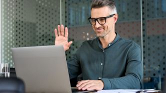 Contre l'air du temps, ce patron a fait le choix du tout télétravail : il obtient des résultats spectaculaires
