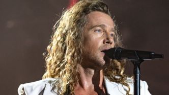 Julien Doré a écrit cette chanson pour Johnny Hallyday... et peu le savent !