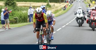 Tour de France : l'impressionnante chute entre deux coureurs français au sommet du Mont Cassel (VIDÉO)