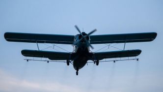 Un petit avion s'écrase sur une salle des fêtes en Normandie, le pilote n'a pas survécu