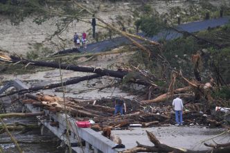 En images – Le Texas en deuil après de violentes inondations
