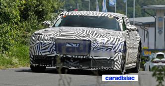 La future berline électrique de Jaguar, la Type 00 poursuit ses essais.