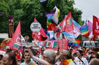 A Londres, une marche des fiertés pour défendre une communauté trans "bouc émissaire"