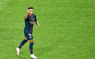 À 9 contre 11, le PSG se qualifie pour les demi-finales de la Coupe du monde des clubs