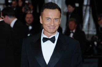 "Il était plus que mon mari", mort de Julian McMahon : sa partenaire Alyssa Milano complètement achevée