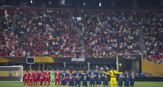 PSG - Bayern : une minute de silence a été observée en hommage à Diogo Jota et André Silva