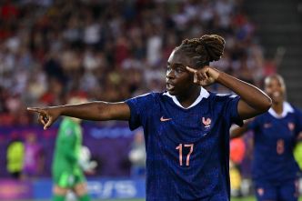 Euro : La France mate l'Angleterre pour démarrer