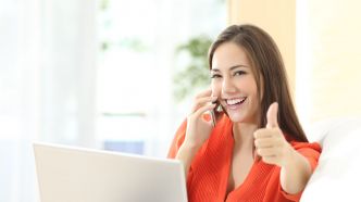 Banque en ligne : quelles sont les conditions de revenus à respecter pour obtenir une carte gratuite ?