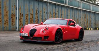 Wiesmann MF5, la drôle de bestiole collée à la route
