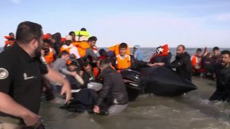 Manche : un canot de migrants lacéré par des gendarmes
