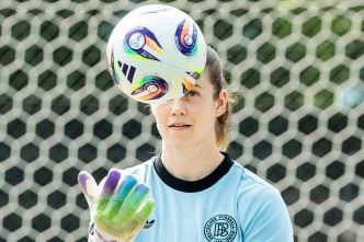 Des tirs au but dès les poules, les règles du foot ont changé