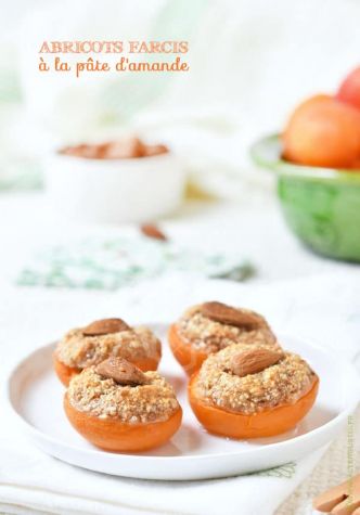 Abricots rôtis à la pâte d'amande & fleur d'oranger