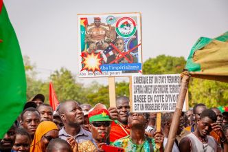 Burkina Faso : le culte d'Ibrahim Traoré en pleine expansion grâce à l'IA et aux réseaux sociaux