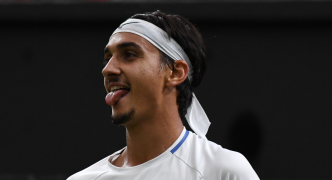 Lorenzo Sonego, qualifié en huitièmes : « Pendant mon match, j'ai vu Jannik Sinner sur la terrasse au-dessus, en train de me regarder, et cela m'a beaucoup motivé »