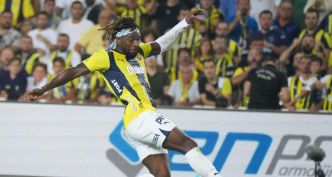 "On a essayé de me doper" : les révélations-choc de Saint-Maximin et son bras de fer avec Fenerbahçe
