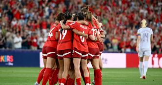 "On devient des sœurs” : pour les footballeuses, le vestiaire est un refuge