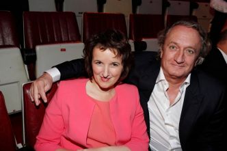 Anne Roumanoff en deuil : la date et le lieu des obsèques de Philippe Vaillant, le père de ses filles, dévoilésAnne Roumanoff en deuil : la date et le lieu des obsèques de Philippe [...]