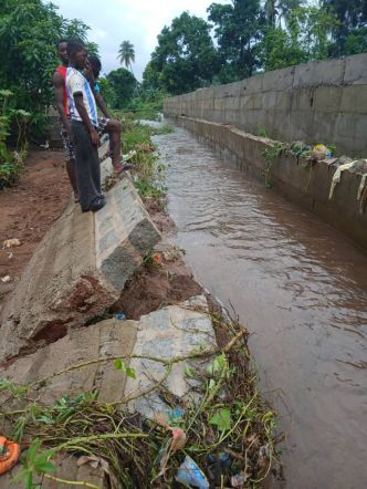 Dubréka : une inondation cause d'importants dégâts matériels à Tanènè