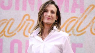 Camille Cottin (46 ans) se dévoile dans une tenue estivale à la teinte la plus tendance de la saison