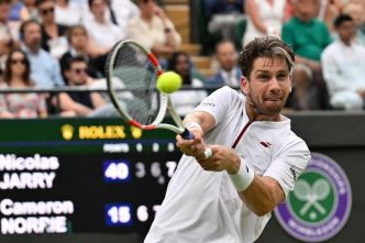 Norrie s'offre un nouveau quart de finale à Wimbledon en résistant au retour de Jarry